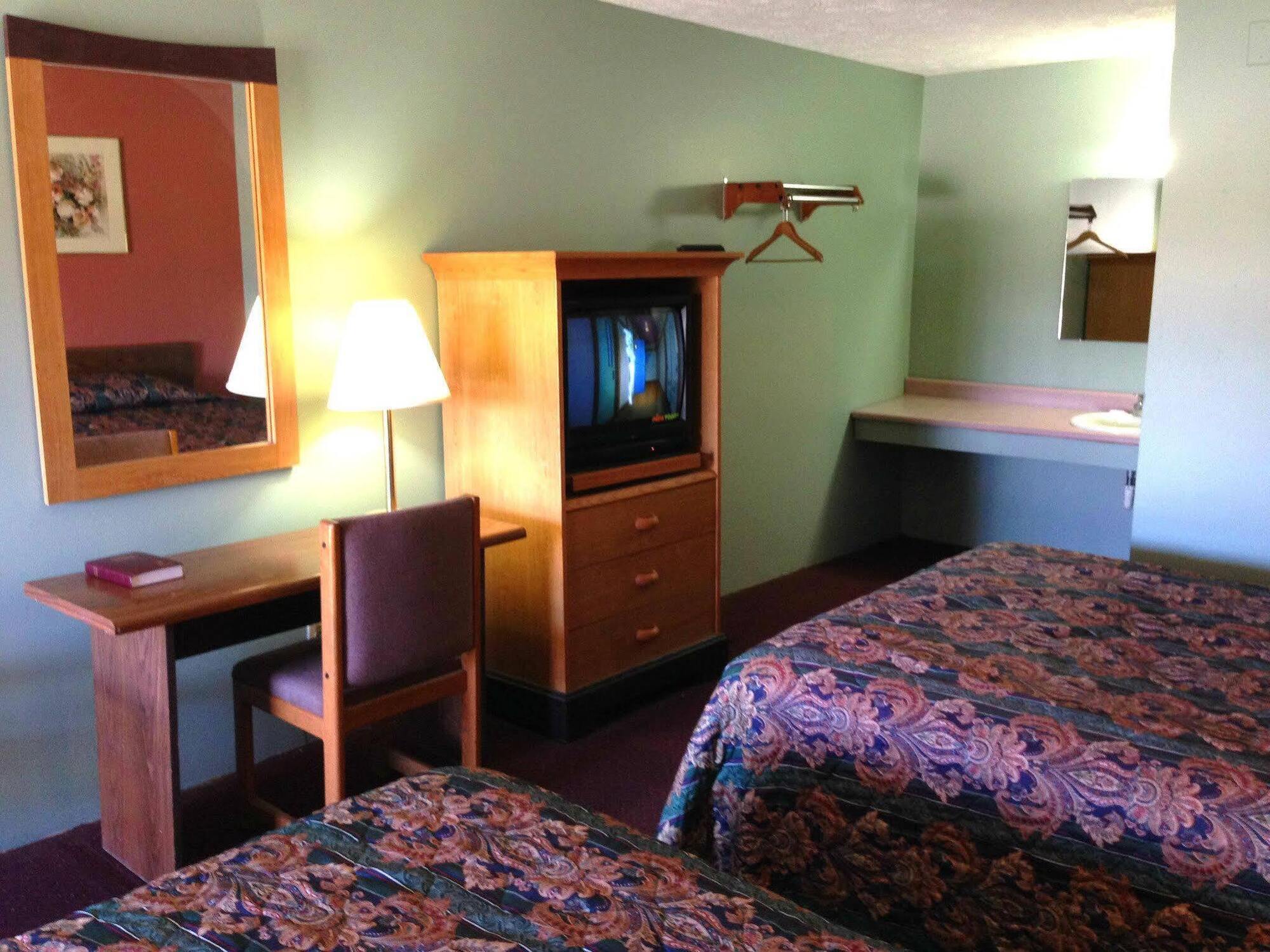 Key West Inn - Hobart Merrillville Extérieur photo